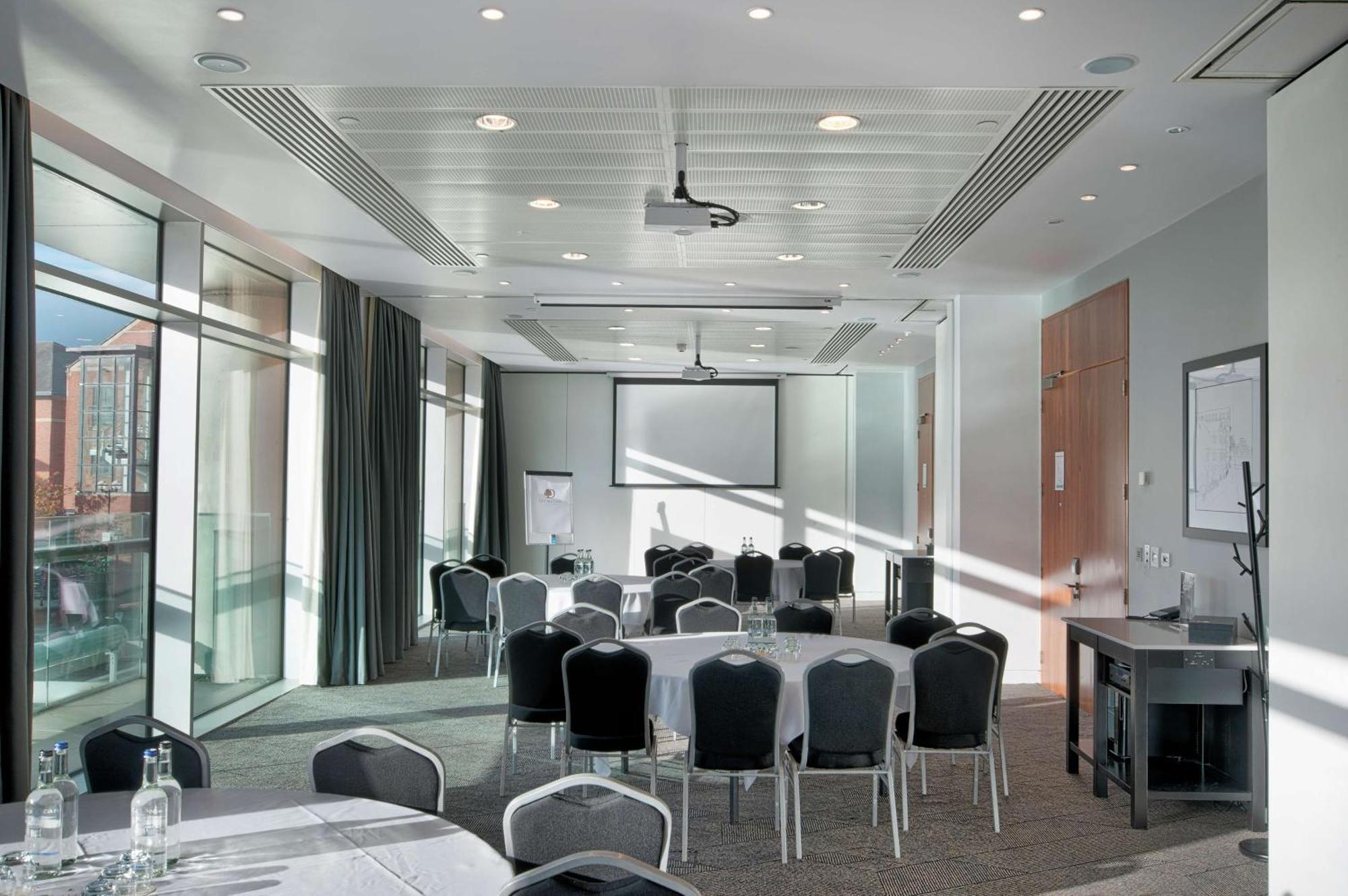 Doubletree By Hilton Leeds Hotel Leeds  Exterior photo